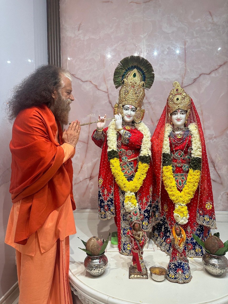 श्रीकृष्ण जन्माष्टमी पर परमार्थ निकेतन से प्रेम, धर्म और सत्य के पथ पर चलने का आह्वान
