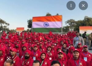 उत्तराखंड राज्य आपदा प्रबंधन प्राधिकरण के आपदा मित्र कार्यक्रम से जुड़े दो समर्पित स्वयंसेवकों:श्री दलवीर सिंह