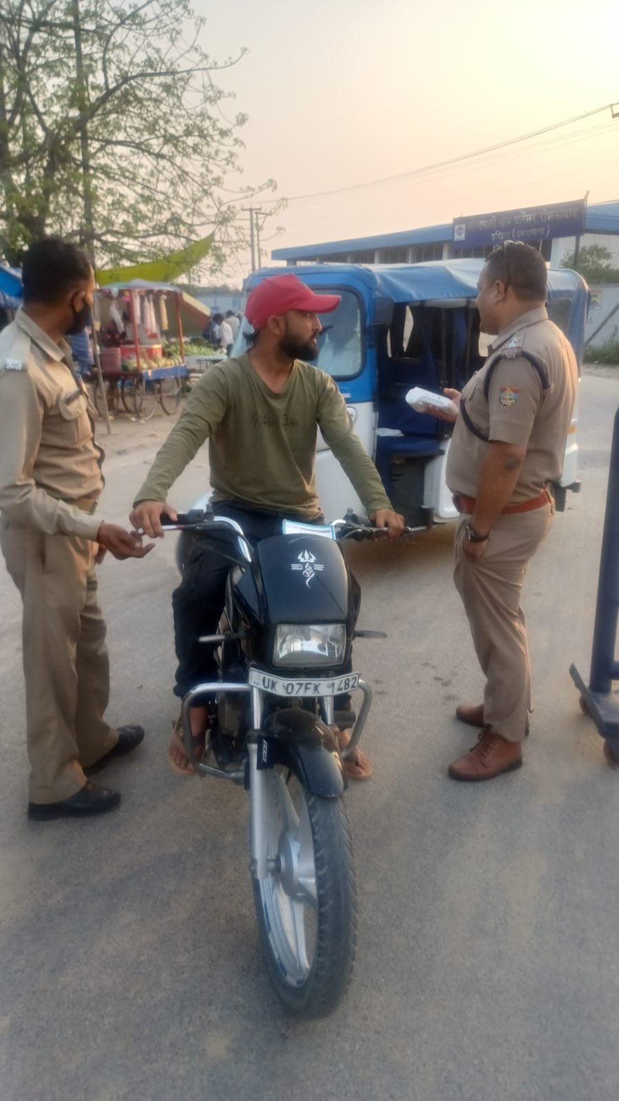 SSP हरिद्वार नवनीत सिंह के निर्देश पर सांयकालीन चैकिंग अभियान जारी