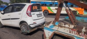नो पार्किंग में वाहन खड़े करने वालों के विरुद्ध हरिद्वार पुलिस का अभियान लगातार जारी