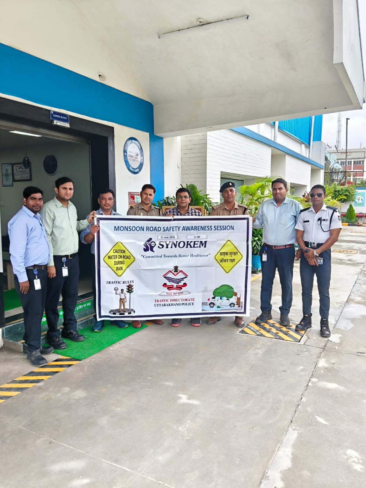 सड़क सुरक्षा जीवन रक्षा का synokem safty कंपनी सिडकुल के लगभग 54 कर्मचारियो एवं अधिकारियों ने लिया सुरक्षित सफर का संकल्प