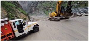 उत्तराखण्ड के 12 जनपदों में अगले 24 घंटे कम से मध्यम फ्लैश फ्लड का जोखिम, सचिव आपदा प्रबंधन की आमजन से सतर्कता बरतने की अपील