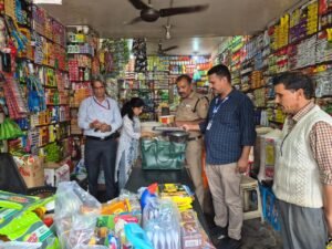 त्योहारी सीजन में मिलावटखोरी पर प्रशासन सख्त, चंबा में 10 खाद्य नमूने लिए