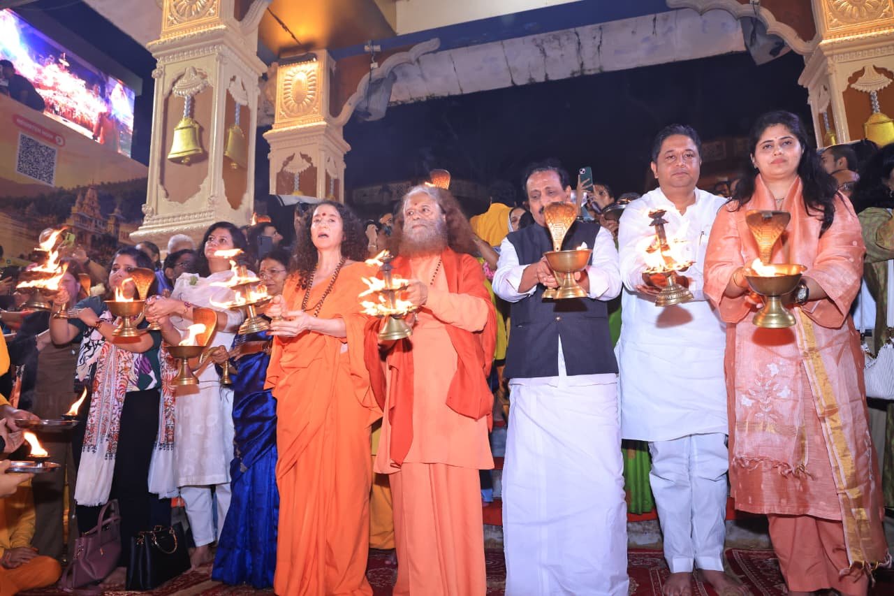 अनुमान समिति के अध्ययन दौरे के अंतर्गत माननीय सांसदों का परमार्थ निकेतन आगमन