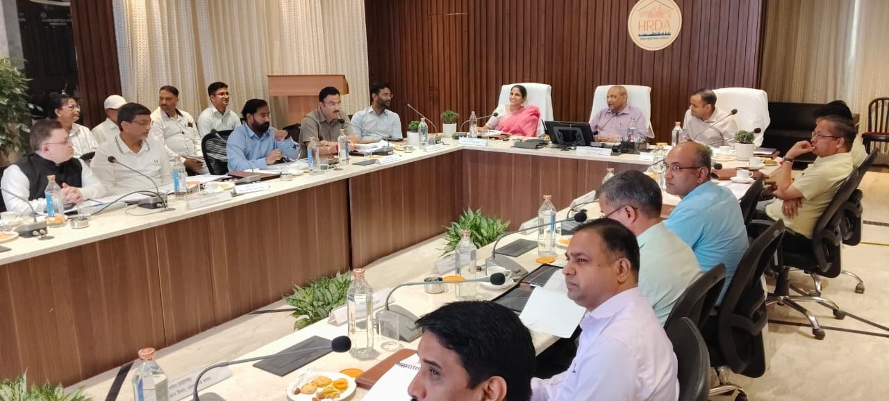 हरिद्वार-रूड़की विकास प्राधिकरण, हरिद्वार की 86वीं बोर्ड बैठक श्री आनन्द स्वरूप, आयुक्त, गढवाल मण्डल, पौडी की अध्यक्षता में सम्पन्न हुई