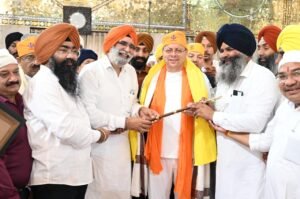 सेवा संकल्प अभियान’ के तहत नानकमता पहुंचे मुख्यमंत्री धामी, दिया स्वच्छता का संदेश