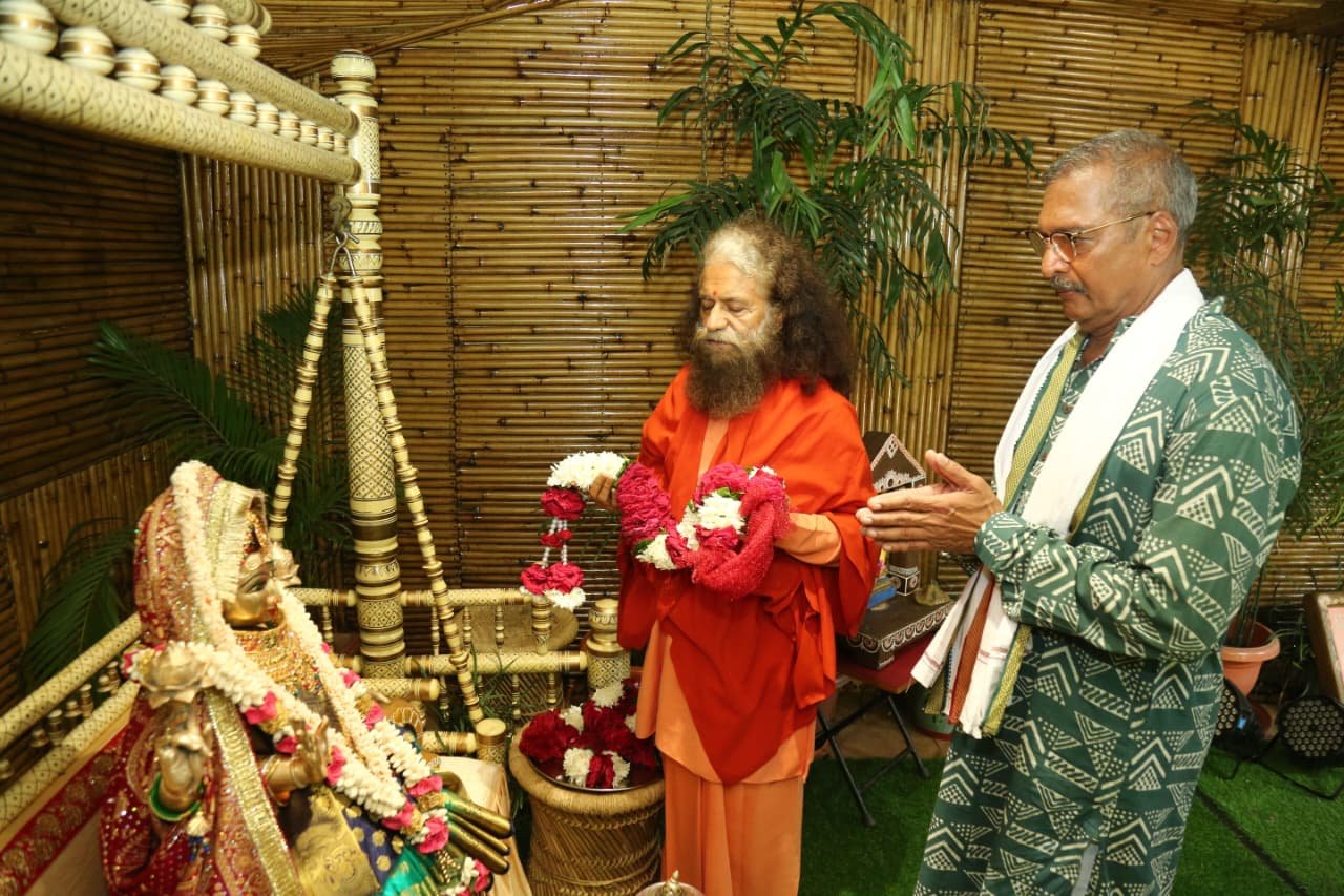 परमार्थ निकेतन से भारतीय सिनेमा के महान अभिनेता नाना पाटेकर जी को भावांजलि, विनम्र श्रद्धांजलि