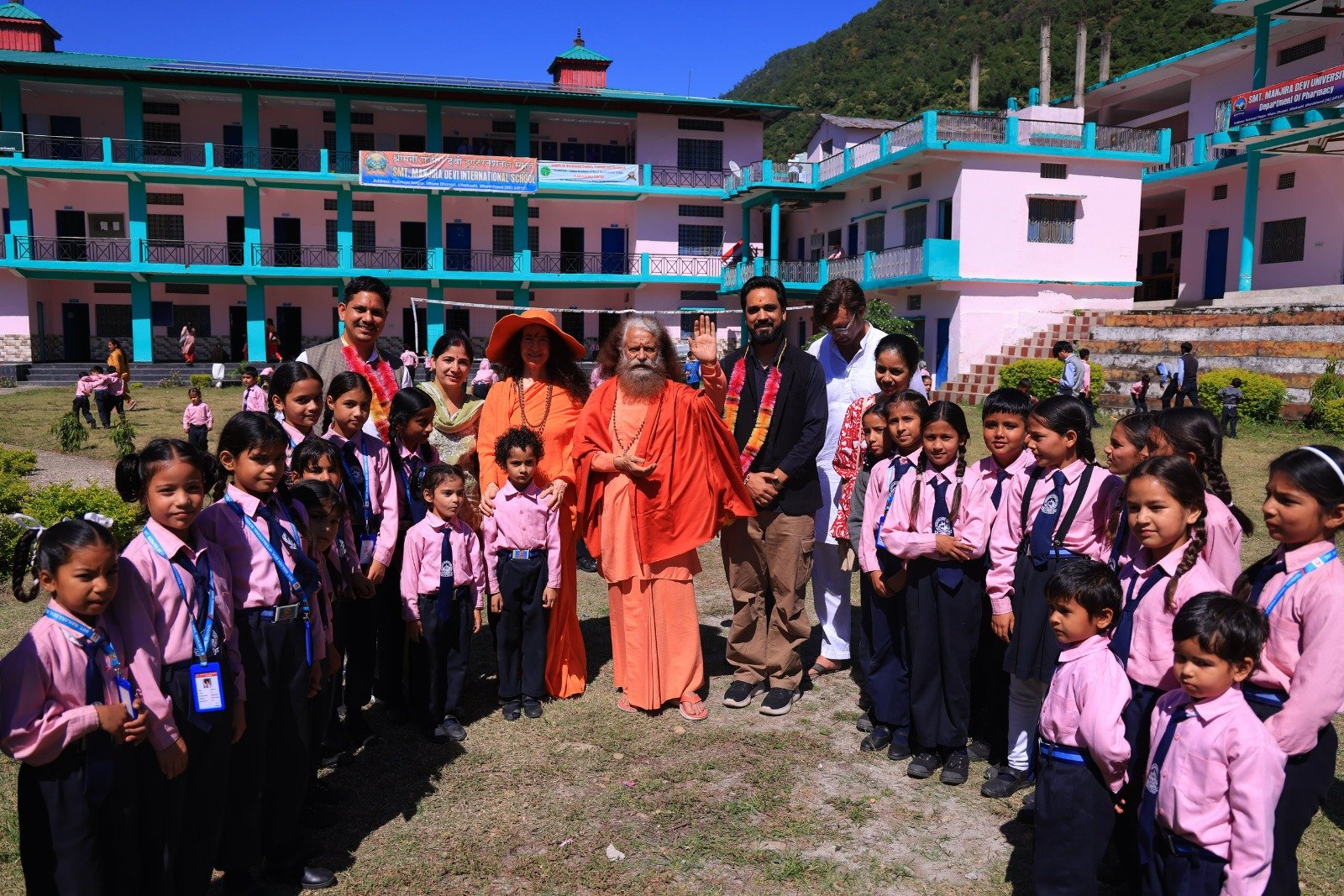 उत्तराखंड की दिव्य धरती पर शिक्षा के साथ विद्या और संस्कृति के साथ प्रकृति का संदेश