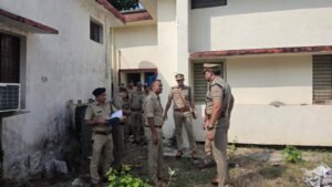 औचक भ्रमण पर पहुंचे एसपी सिटी, कोतवाली श्यामपुर का किया छमाई निरीक्षण