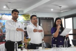 गांधी जयंती एवं शास्त्री जी जयंती  पर जनपद न्यायालय परिसर में गरिमामय कार्यक्रम का आयोजन किया गया