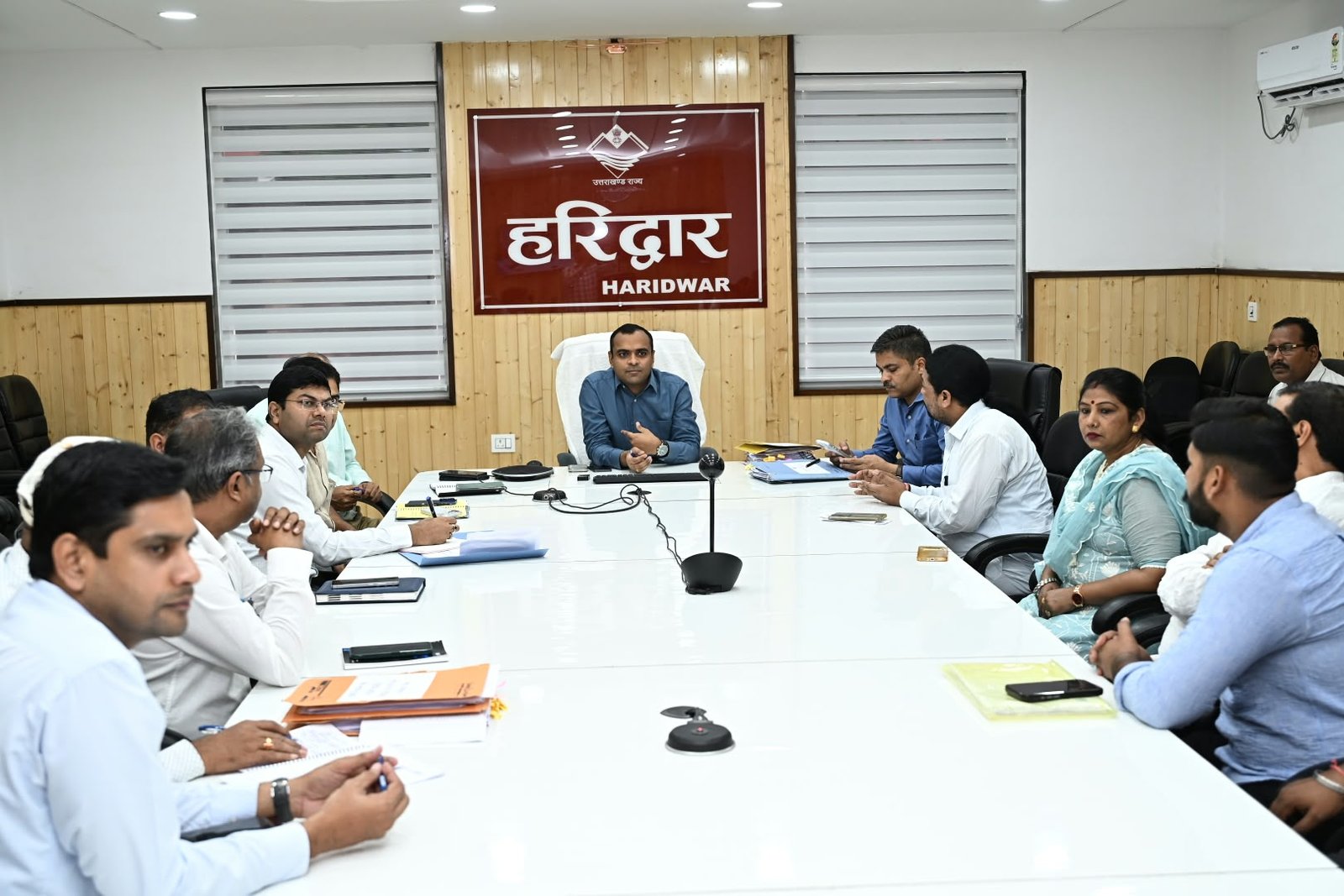जनपद हरिद्वार को साफ-सुथरा बनाने के लिए निरंतर प्रयासरत हैं जिलाधिकारी मयूर दीक्षित