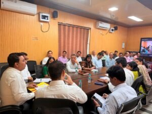 जिलाधिकारी ने नामित सभी नोडल और सह नोडल अधिकारियों की ब्रीफिंग करते हुए जरूरी दिशा निर्देश दिए