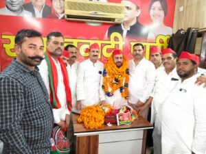 सपा कार्यकर्ताओं ने किया नवनियुक्त प्रदेश अध्यक्ष का स्वागत