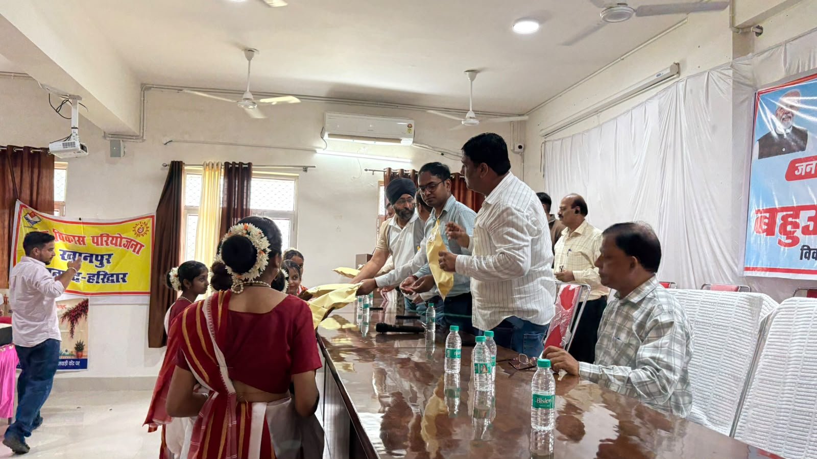 सेवा संकल्प अभियान “जन-जन की सरकार, जन-जन के द्वार” के तहत बहुद्देशीय शिविर आयोजित