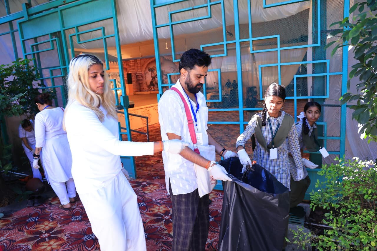 स्वच्छता ही सेवा 2026 विद्यार्थियों और ऋषिकुमारों ने दिया स्वच्छता का संदेश