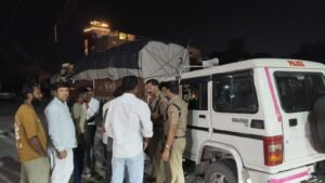 हरिद्वार पुलिस ने नो-एन्ट्री में भारी वाहनो के विरूद्ध चलाया चैकिंग अभियान
